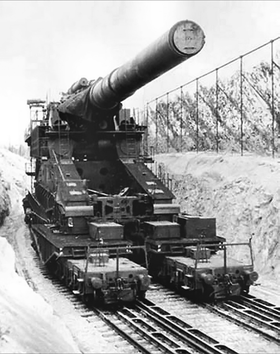 Schwerer Gustav railway gun